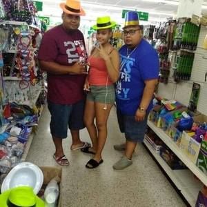 Meet your Posher, Iris